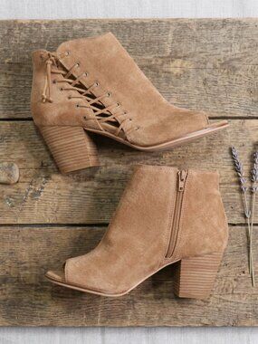 Lucky Brand Hartlee Tan Suede Bootie Womens 10 Peep Toe Side Lace Zip Block Heel